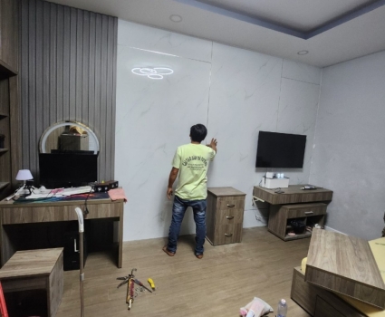 Hoàn thiện vách tivi theo mẫu thiết kế tại Quận 10